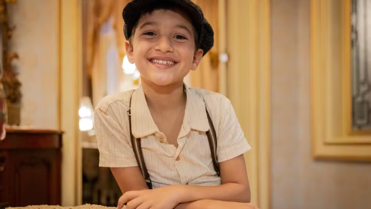 Samir foge do abrigo e vai para a casa de Candinho em Êta Mundo Melhor!