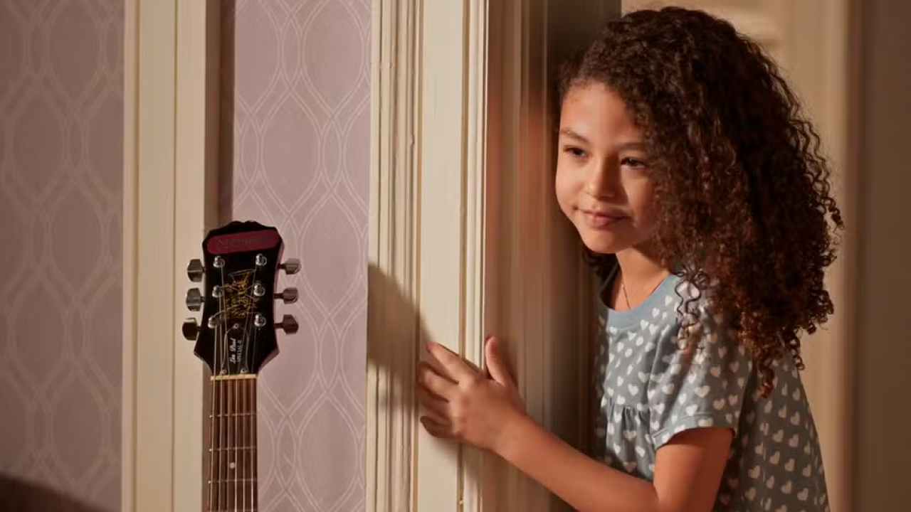 Sofia ganha nova babá e volta a fazer suas traquinagens em Dona de Mim