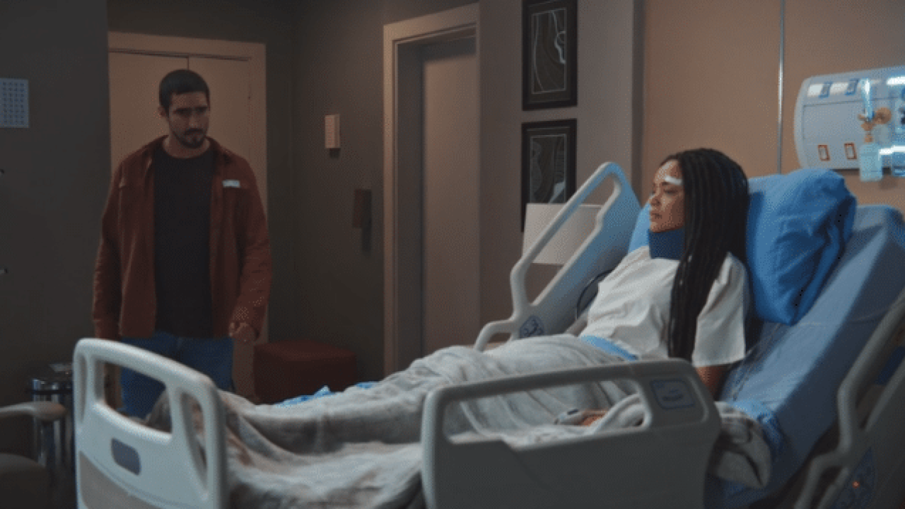 Tom visita Paulina e tenta descobrir se ela foi a mandante da primeira cilada que sofreu em Família é Tudo