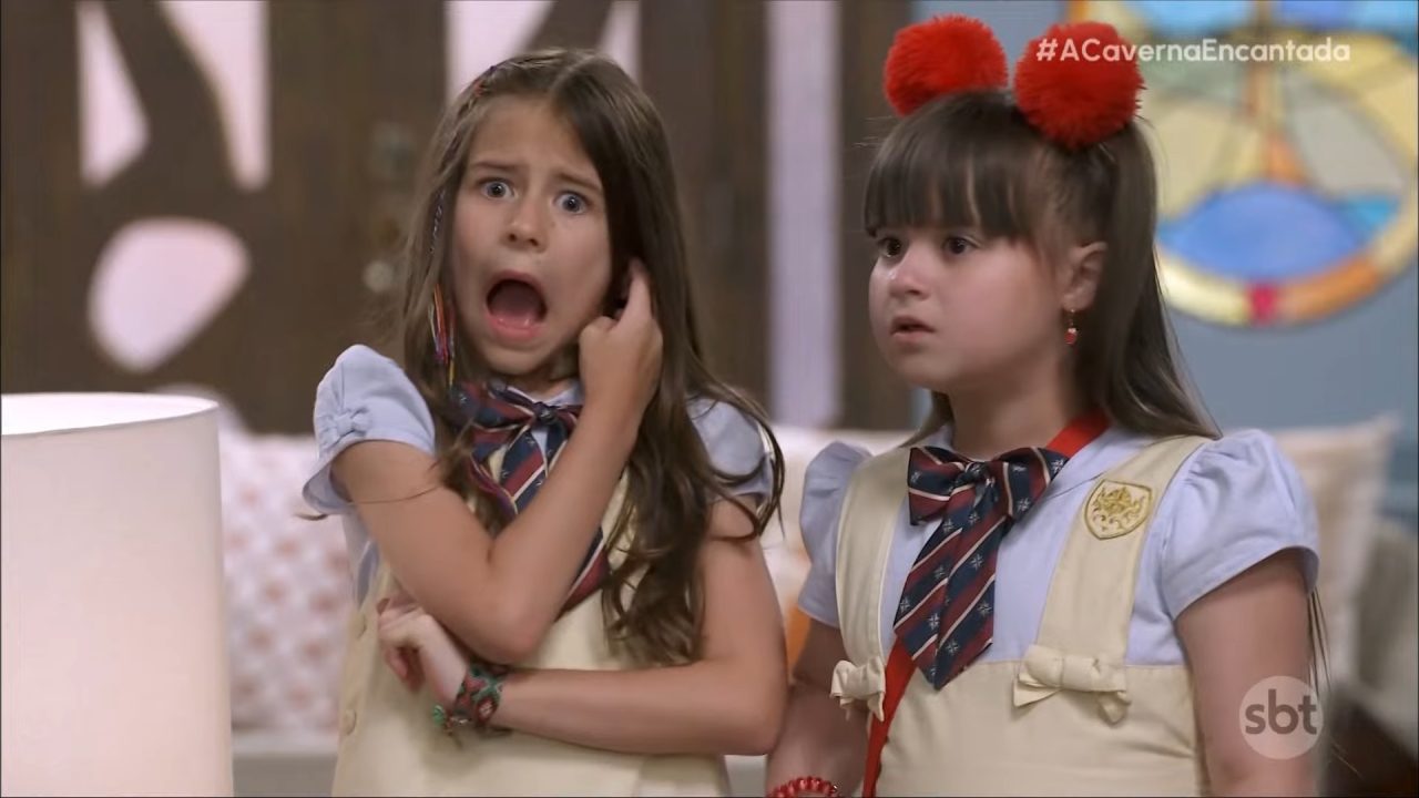 Foto de cena da novela A Caverna Encantada, exibida pelo SBT