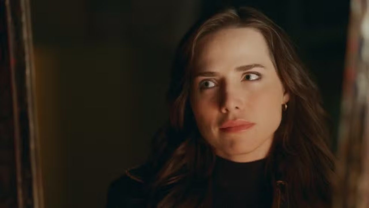 Adriana começa a sua vingança por Ademir em Quem Ama Cuida