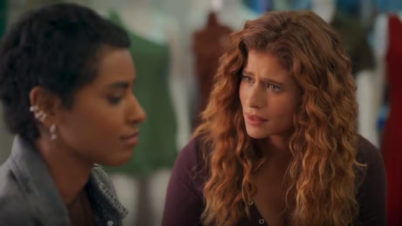 Agrado tem uma conversa séria a respeito do passado de Eduarda em Coração Acelerado