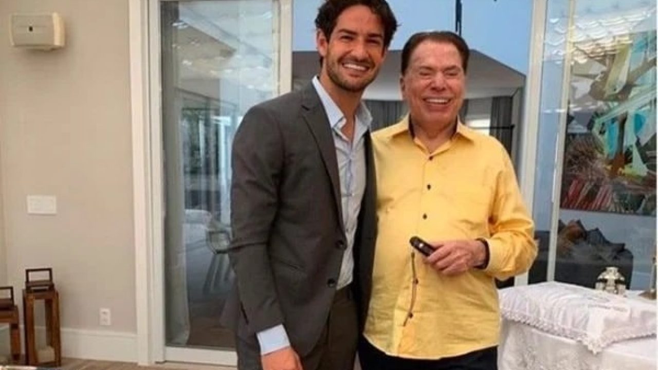 Foto de Alexandre Pato e Silvio Santos