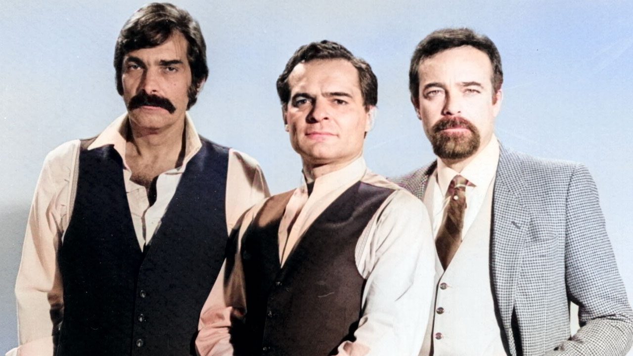 Altair Lima, Othon Bastos e Rubens de Falco caracterizados na novela Os Imigrantes exibida pela Band