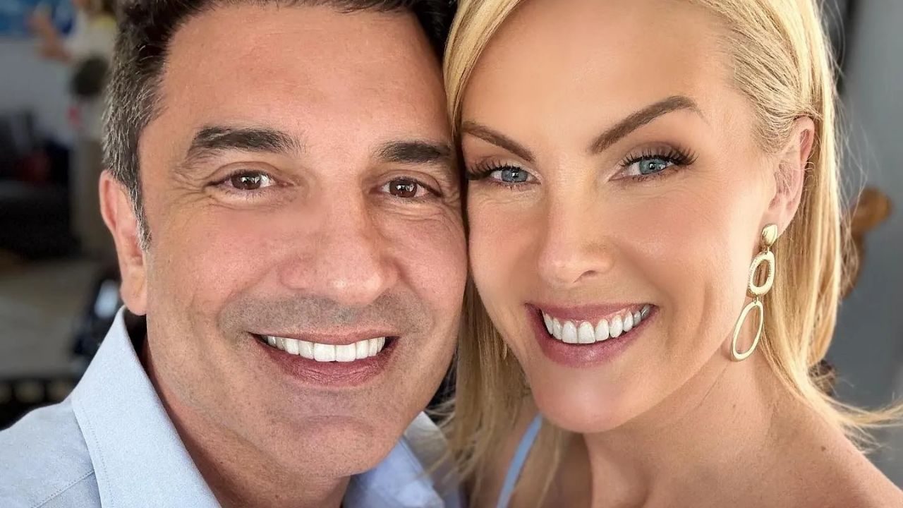 Ana Hickmann e Edu Guedes sorriem juntos em selfie compartilhada pelo casal nas redes sociais