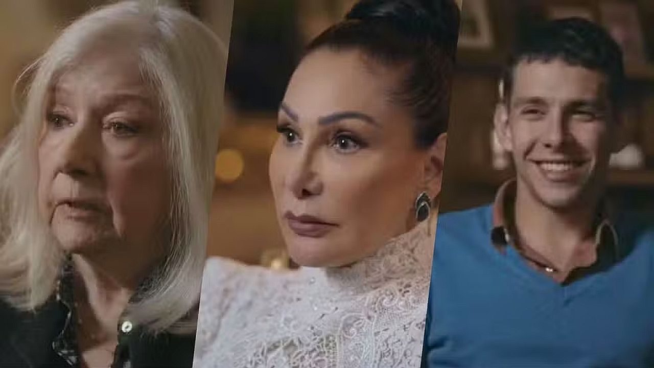 A imagem mostra três pessoas em enquadramentos separados lado a lado, como em uma montagem de entrevistas. À esquerda, uma mulher idosa com cabelos brancos e expressão séria olha para frente. No centro, uma mulher com cabelo preso e vestindo roupa clara observa com expressão atenta e concentrada. À direita, um homem jovem sorri levemente. O fundo de cada quadro é desfocado e com iluminação suave, sugerindo um contexto de depoimentos ou documentário.