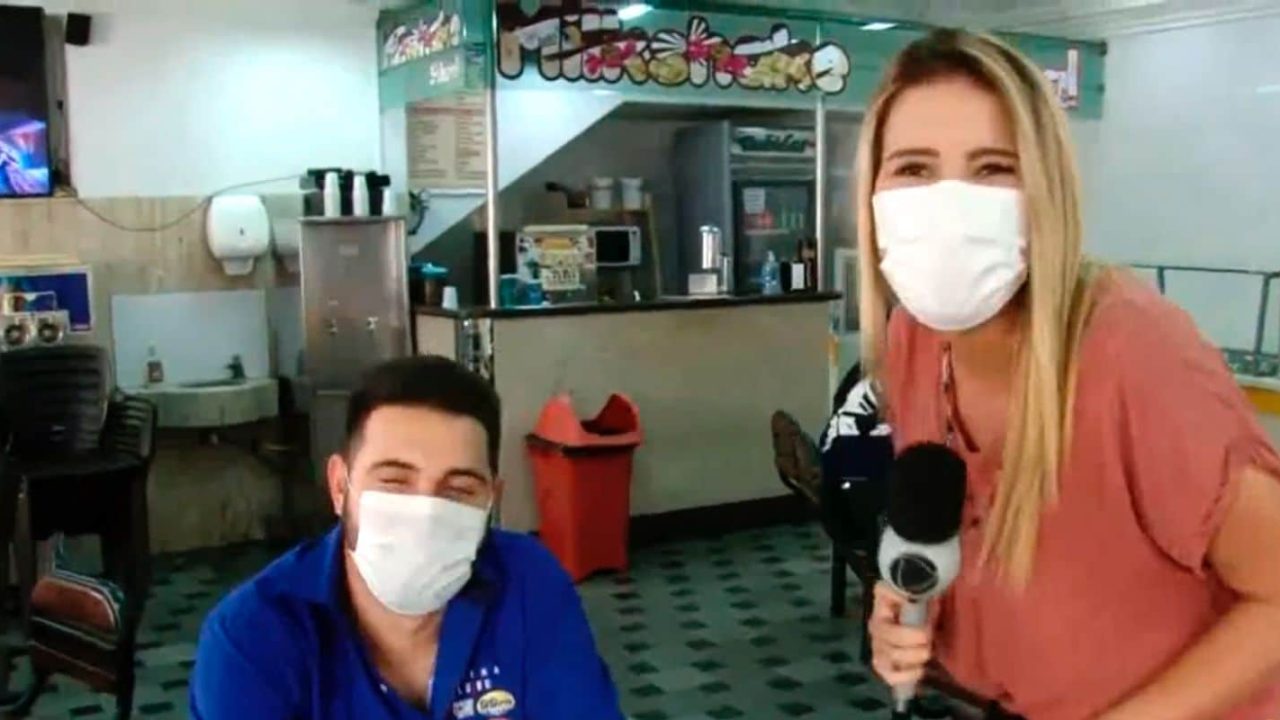 Anna Paula Lemos aproveitou reportagem para dar em cima de entrevistado (foto: Reprodução/Record)