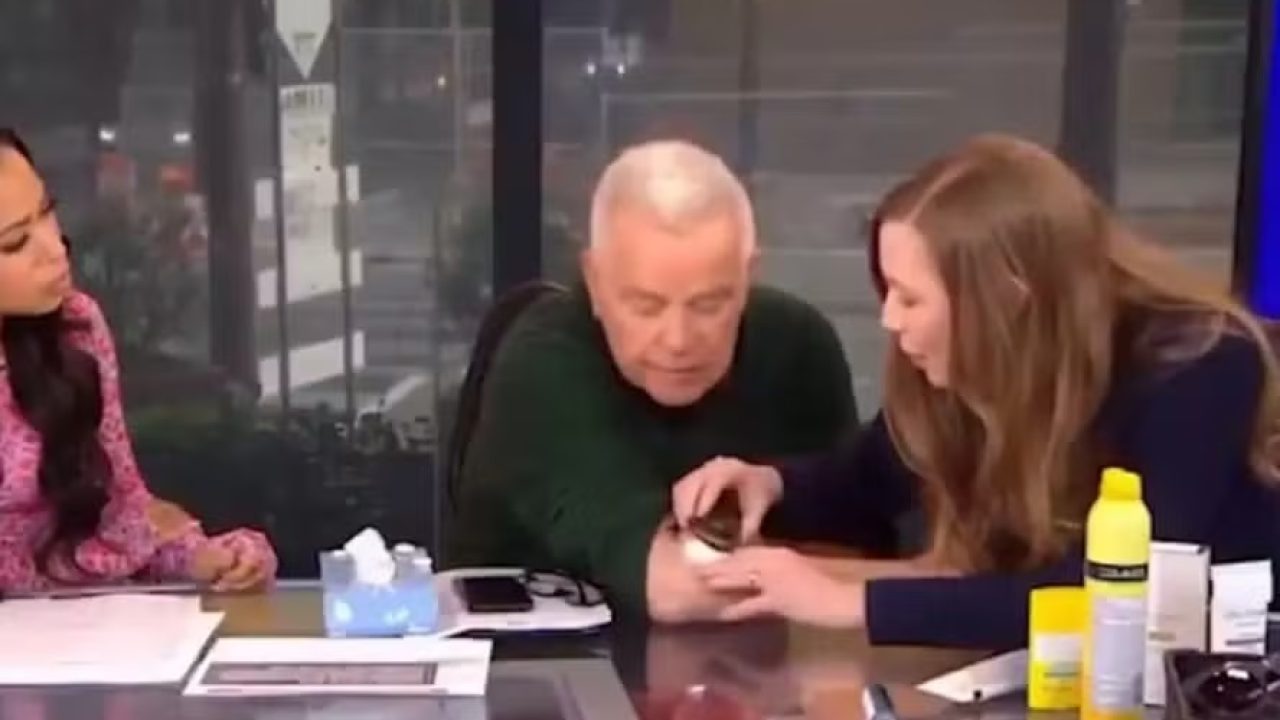 Mike Jerrick é diagnosticado com câncer de pele ao vivo