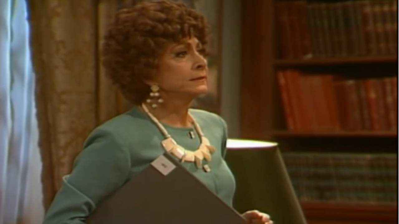 Armênia vai tirar satisfações com Renato por causa de transação de venda em Rainha da Sucata