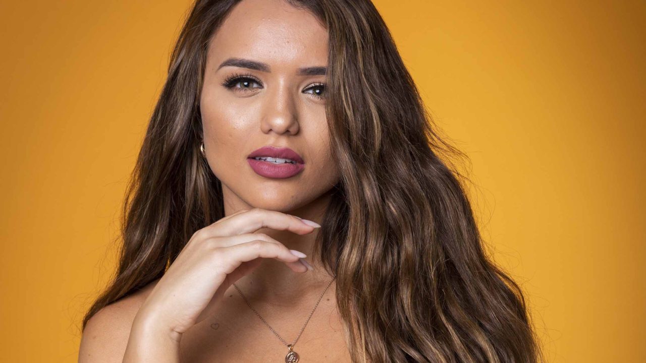 Imagem com foto da influenciadora Rafa Kalimann