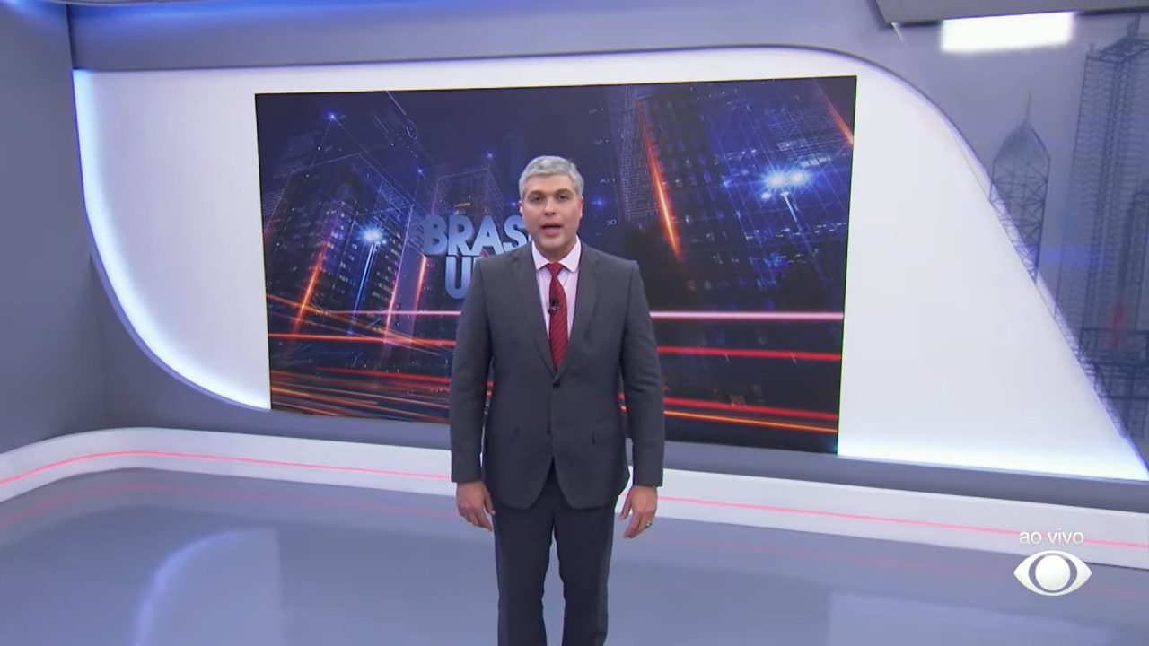 Foto de Joel Datena no estúdio do Brasil Urgente