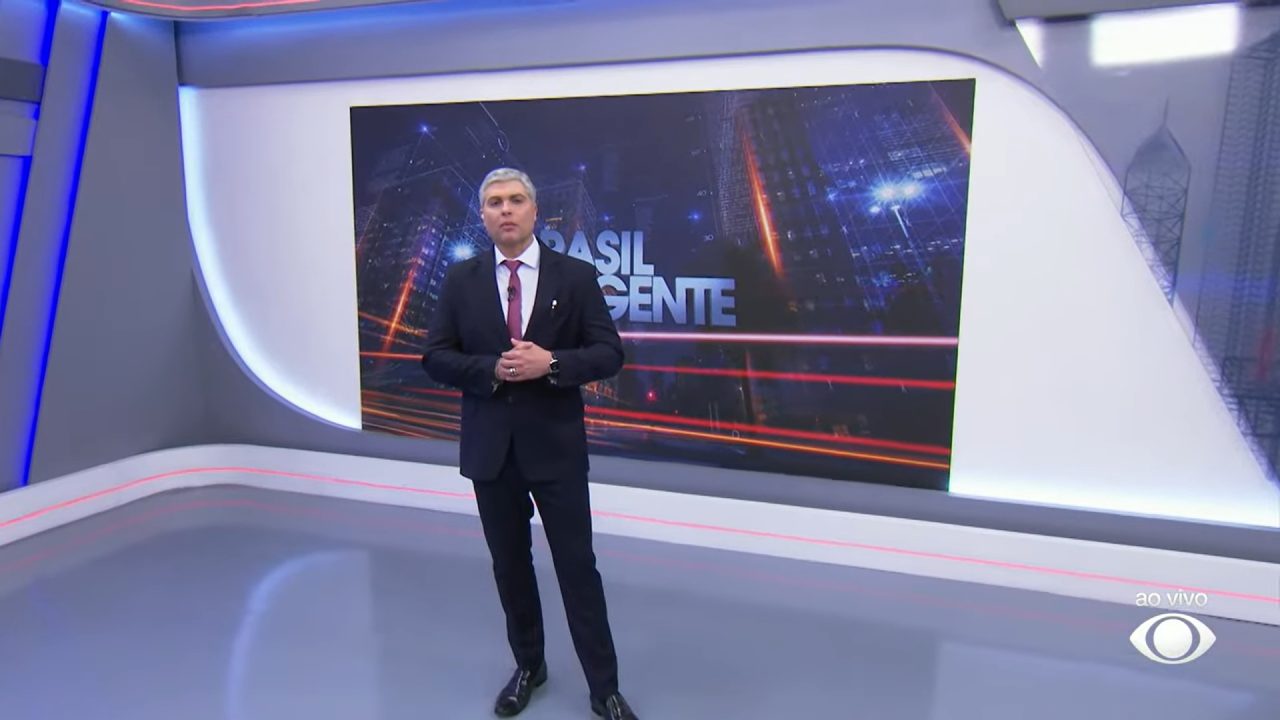 Foto de Joel Datena no estúdio do programa Brasil Urgente