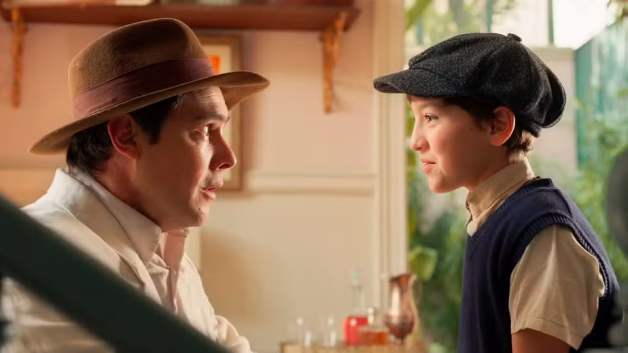 Candinho foge do hospital e vai atrás de Samir em Êta Mundo Melhor!