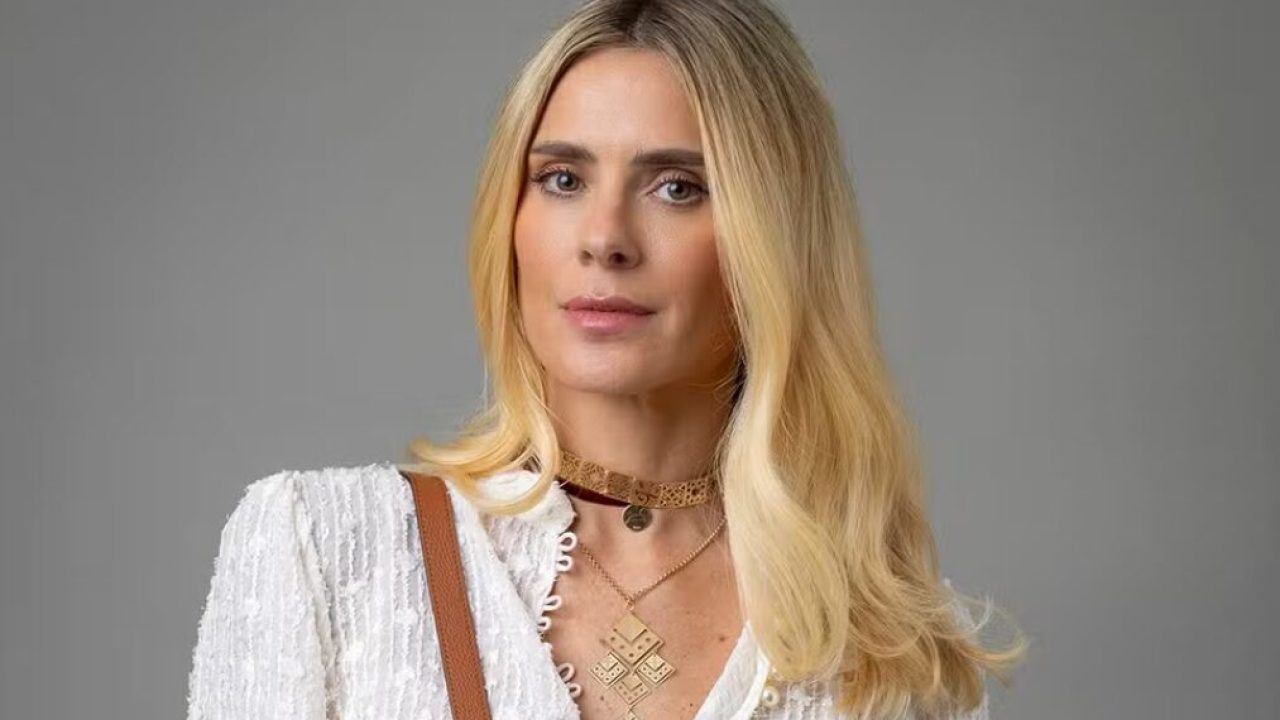 Carolina Dieckmmann com novo visual para Vale Tudo