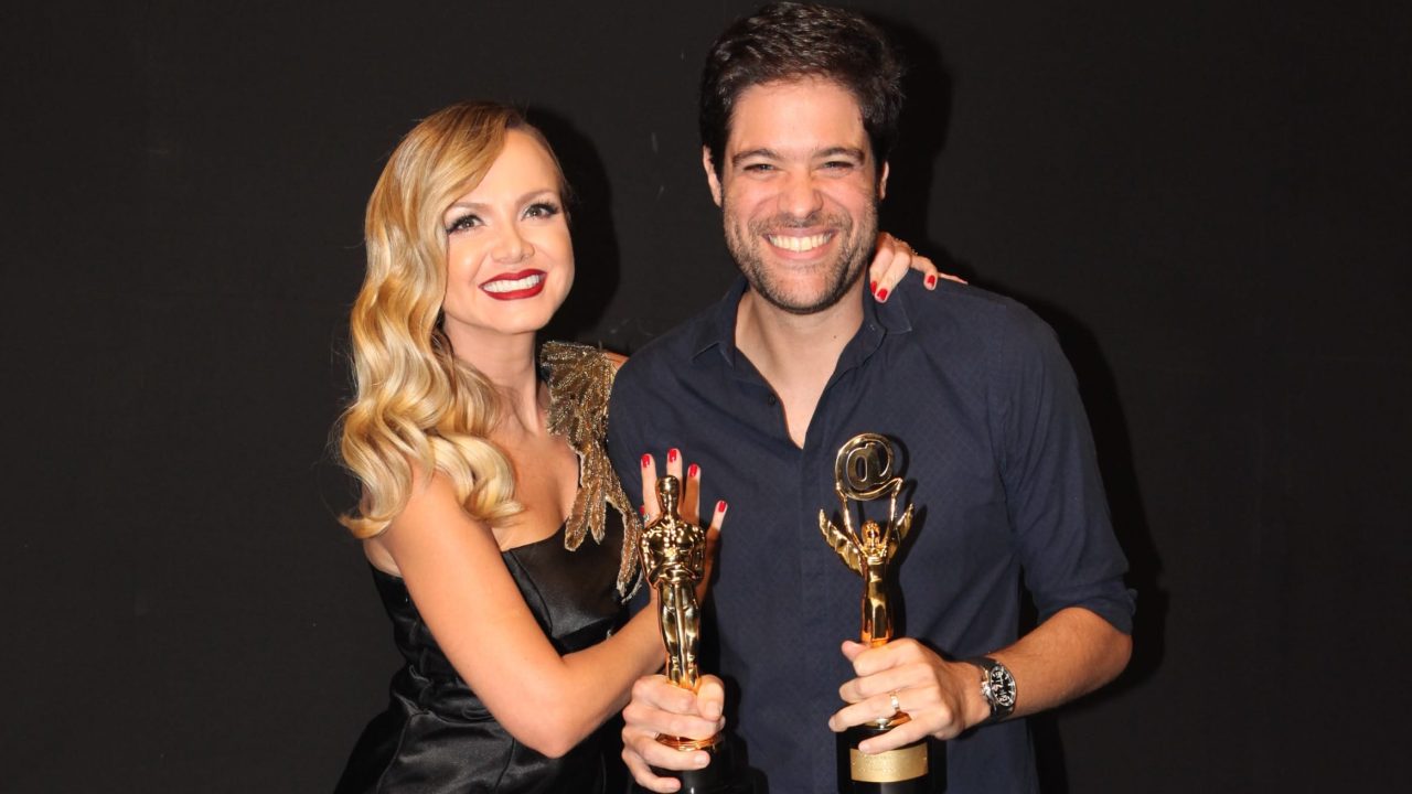 Eliana ao lado de Ariel Jacobowitz, diretor de seu programa