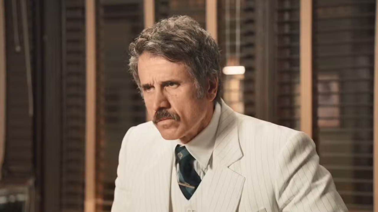 Ernesto proíbe a entrada de Dita na Rádio Paraizo em Êta Mundo Melhor!