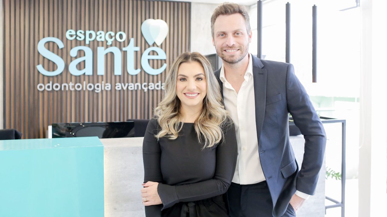 Foto de Marcella Falcão de Souza Bianchin Travitzki e Orlando Travitzki Neto, que estão a frente da Clínica Espaço Santé