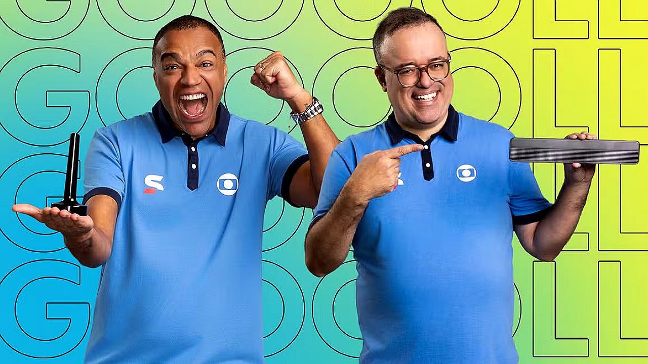 Dois homens em uma peça publicitária da Globo