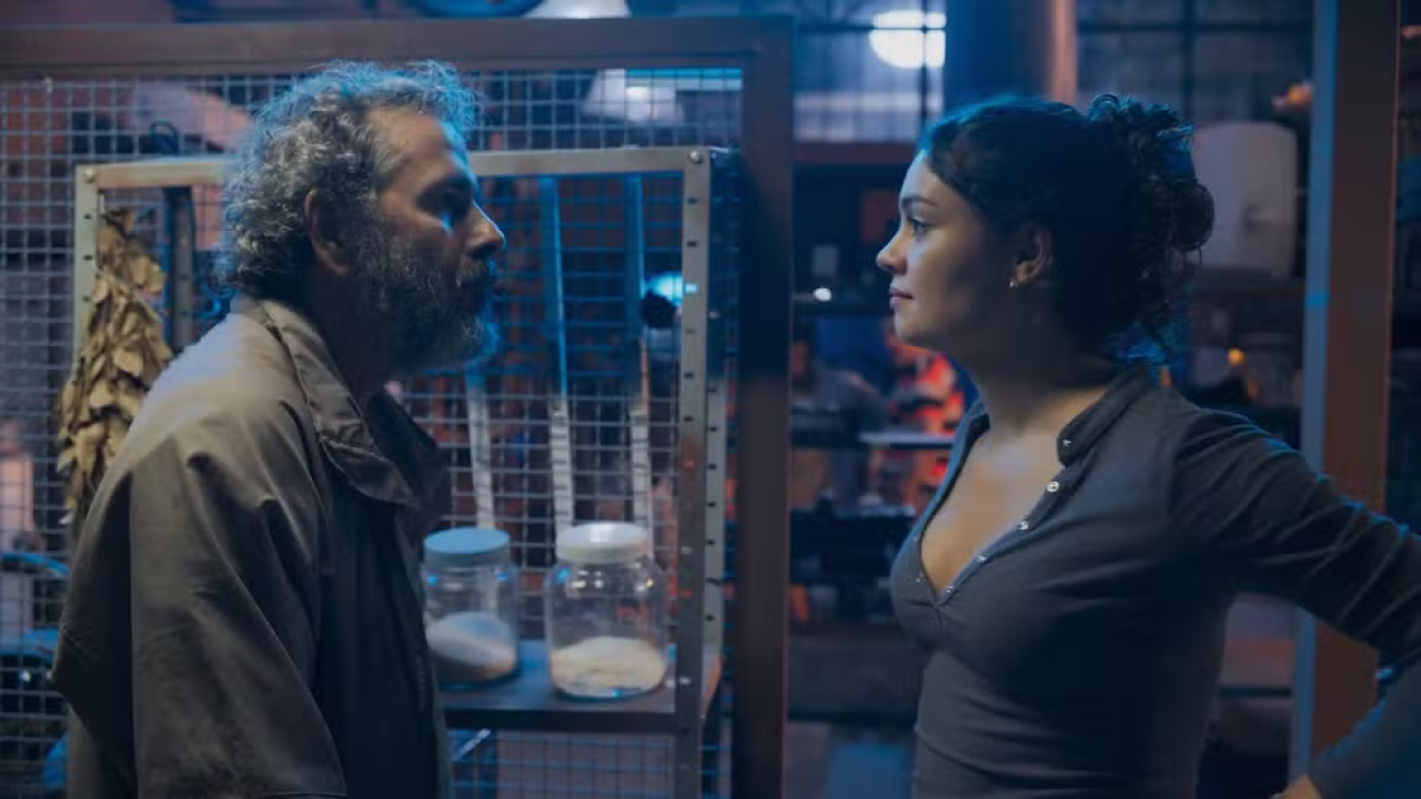 Gerluce interroga o pai sobre os seus sentimentos pela sua mãe em Três Graças