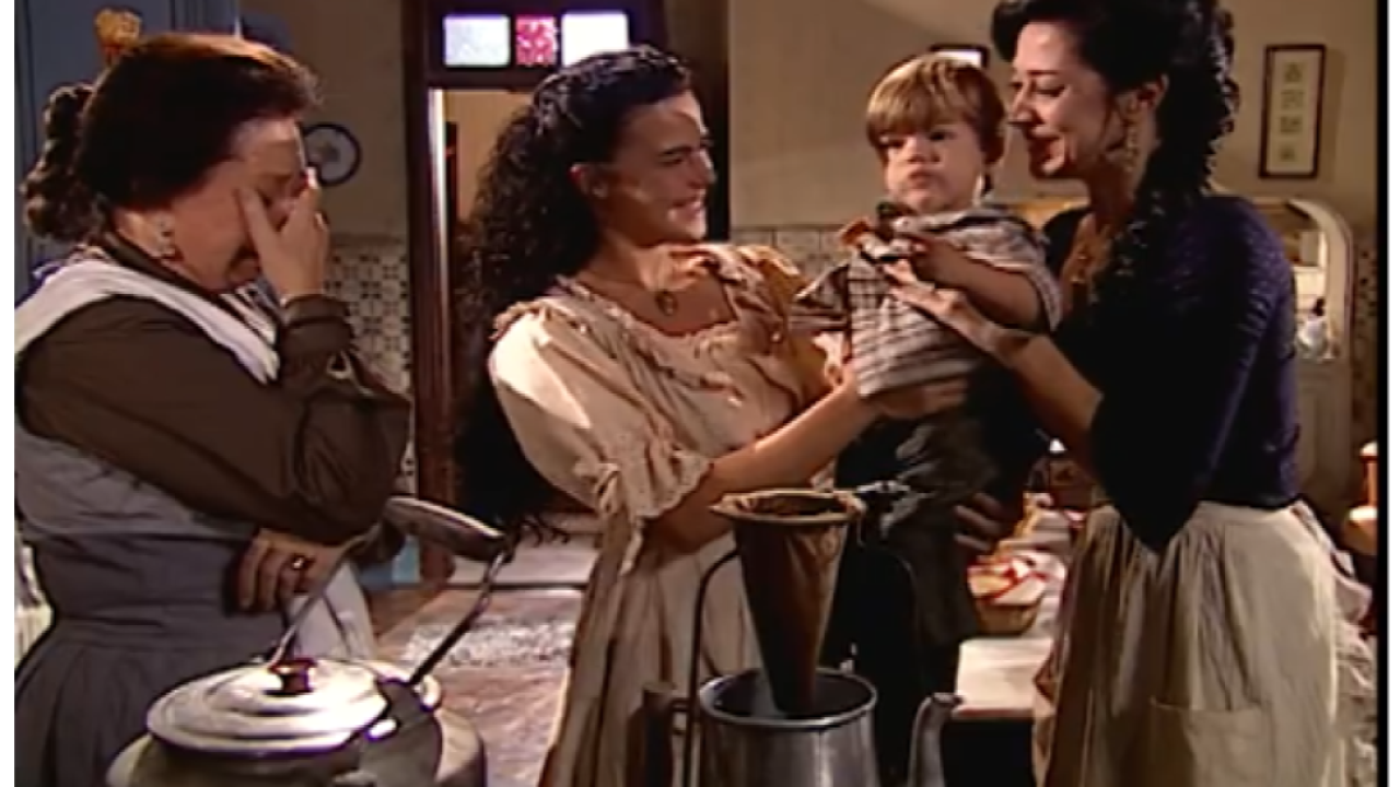 Giulianna resolve dividir a criação de Juanito com Hortênsia e Dolores em Terra Nostra