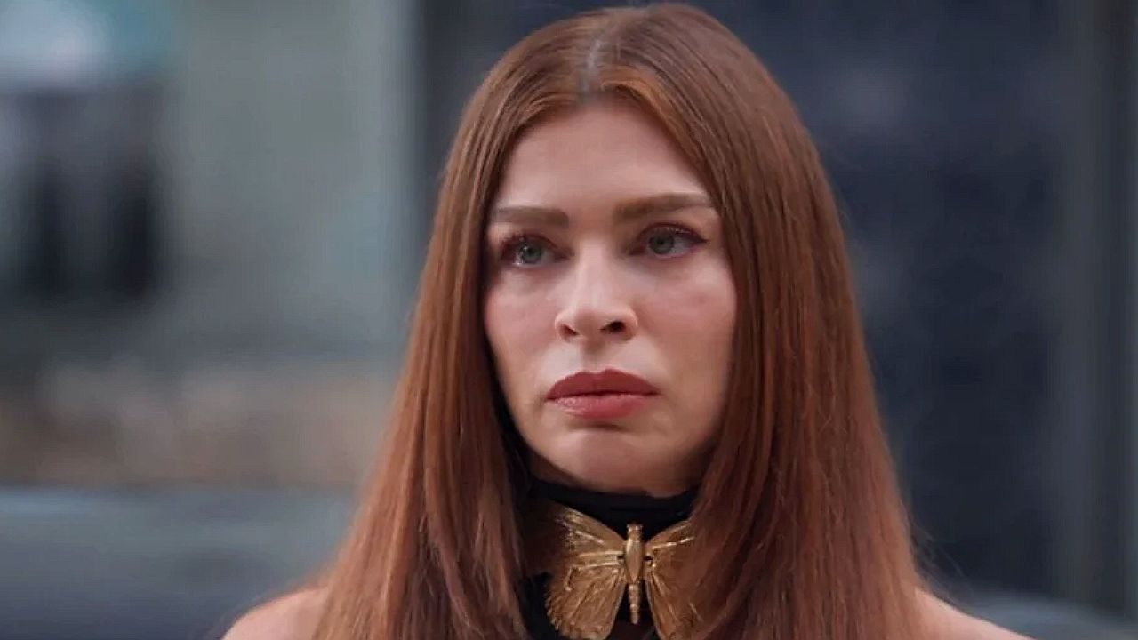 Arminda é humilhada por Zenilda, Lorena, Chica e Viviane em Três Graças(Foto: Reprodução/Globo)