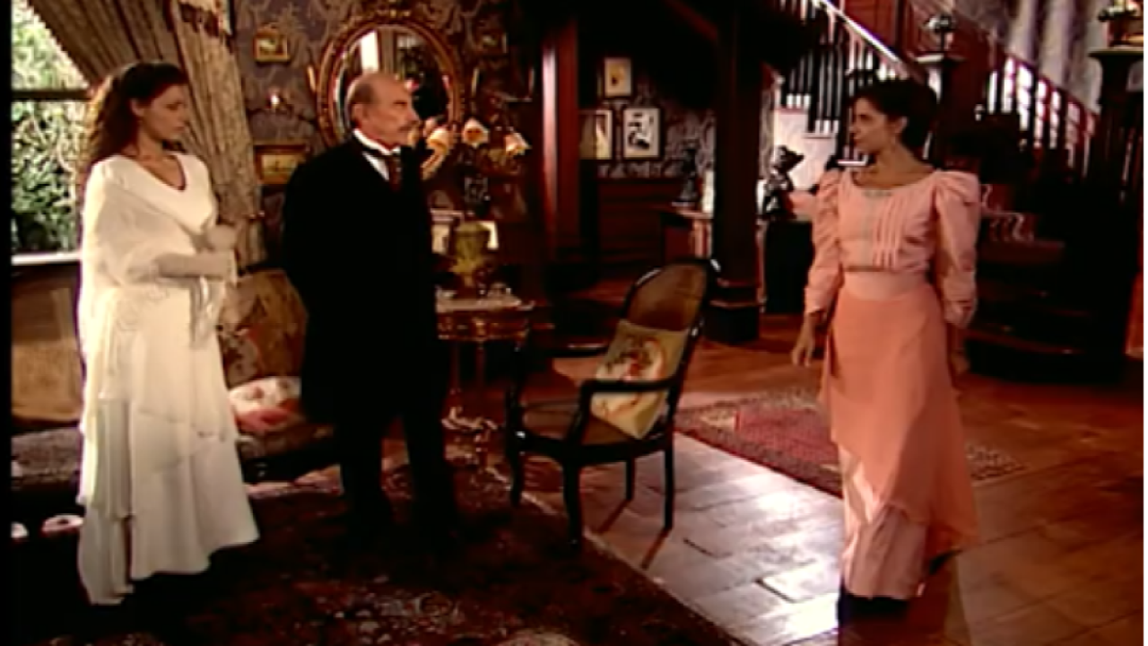 Janete recebe Francesco e Paola em sua casa em Terra Nostra