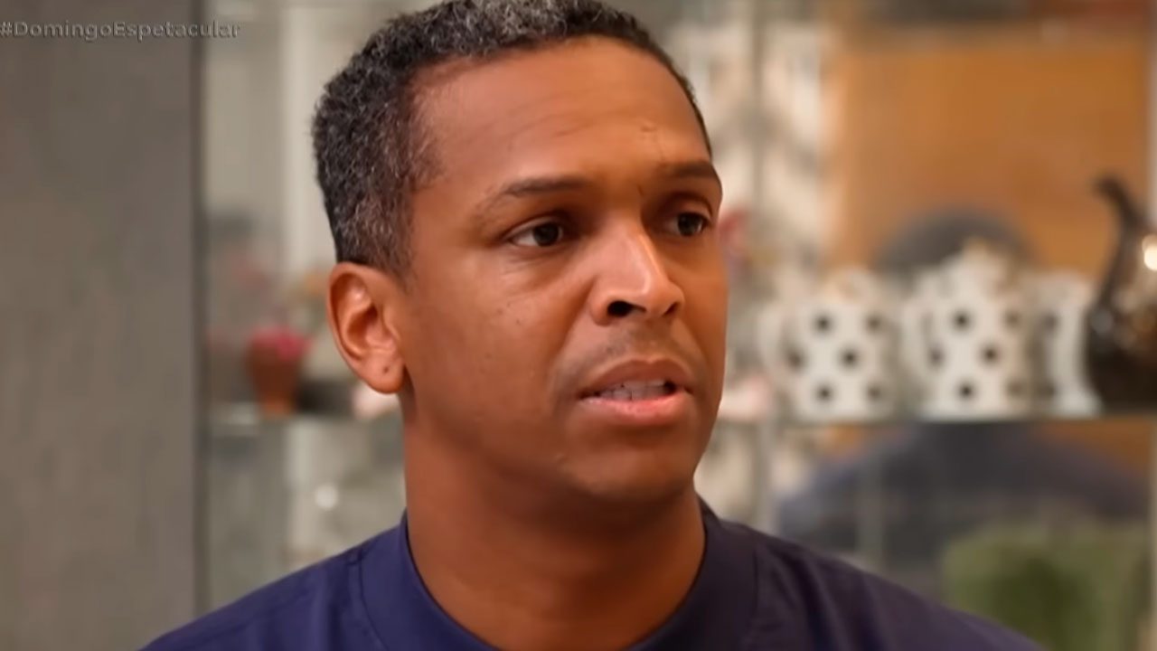 Jô, ex-jogador de futebol, durante entrevista ao programa Domingo Espetacular da Record