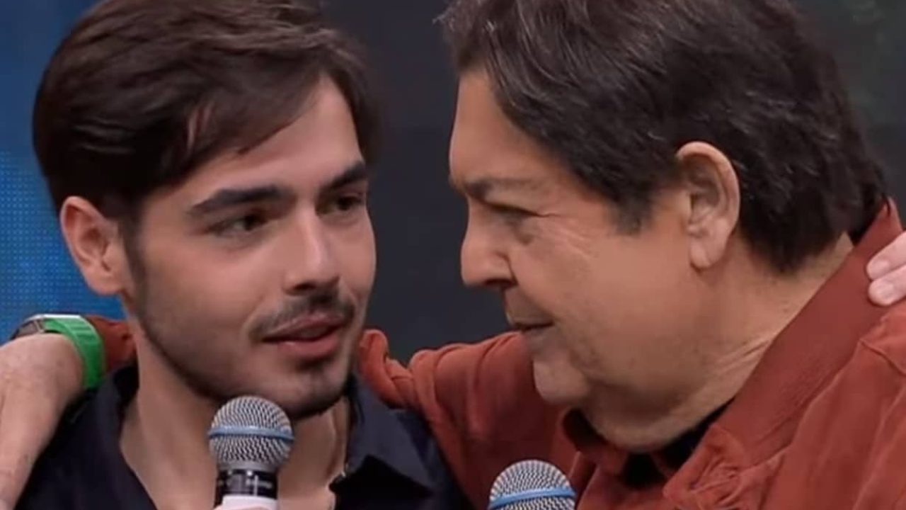 João Silva e Faustão no estúdio da Band