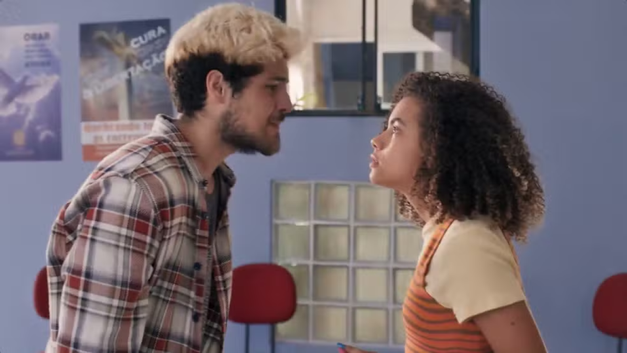 Joélly e Raul resolvem abrir o jogo com sua família em Três Graças