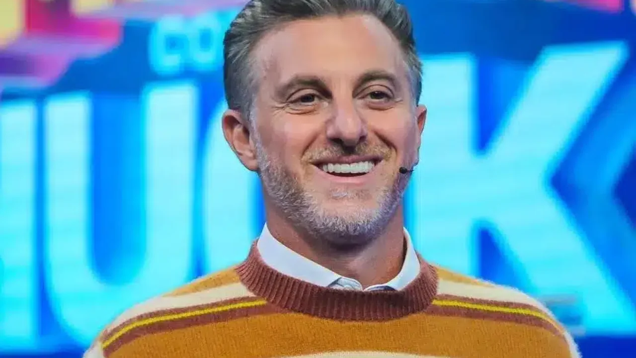 Foto de Luciano Huck no Domingão