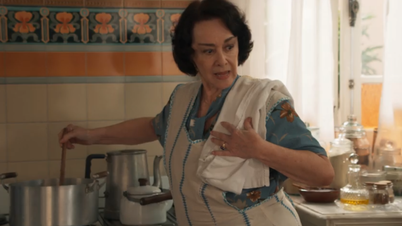 Margarida é obrigada a confessar que é Adamo Rangel em Êta Mundo Melhor!