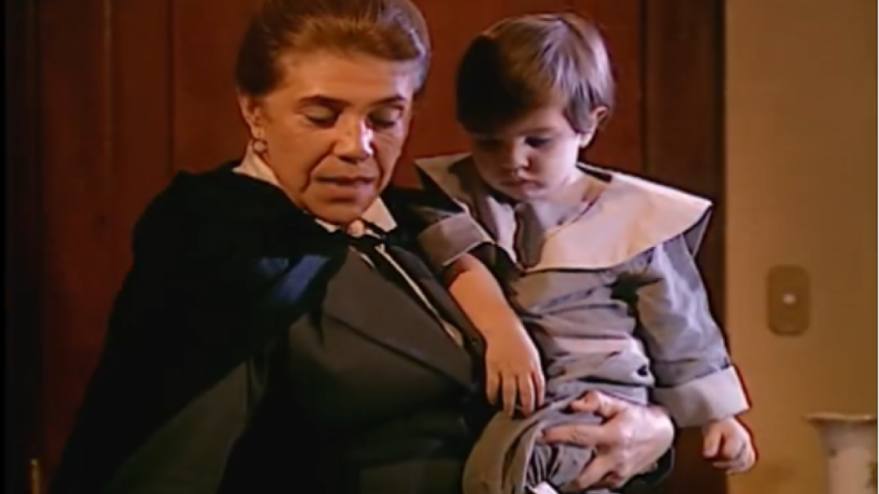 Mariana pede demissão e sai enxotada da mansão em Terra Nostra