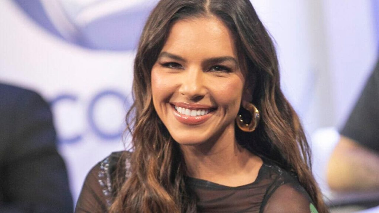 Mariana Rios anunciou que está grávida