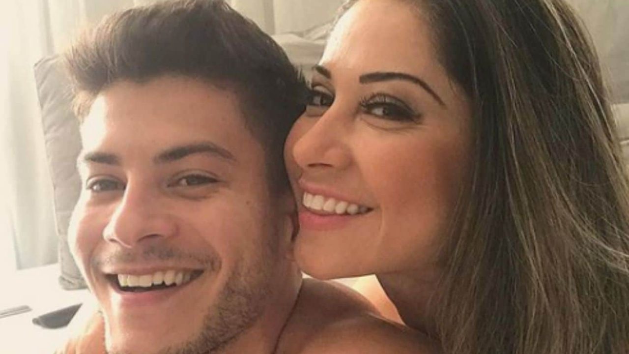 Mayra Cardi anuncia que vai voltar a morar com Arthur Aguiar