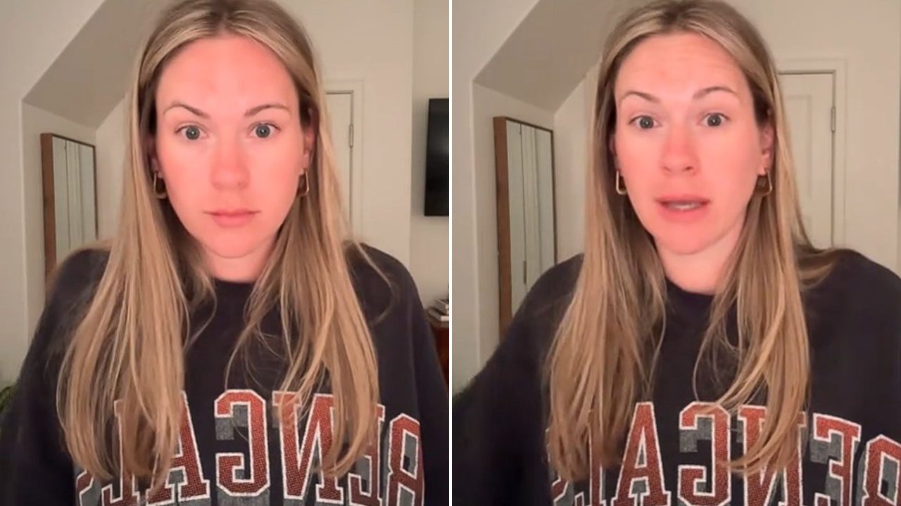 Meghan Reinertsen em montagem com duas fotos usando moletom preto com estampa colorida dentro de quarto branco