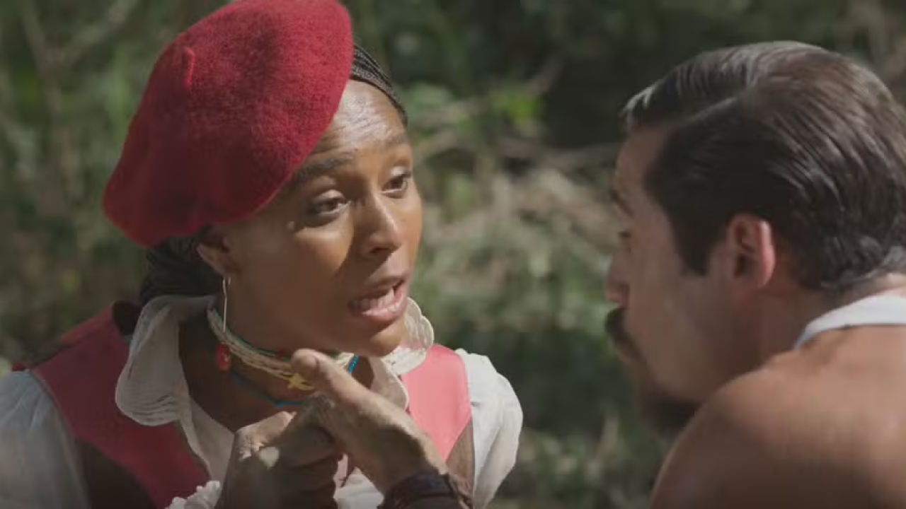 Mirinho tenta beijar Alika e ela se revolta em A Nobreza do Amor