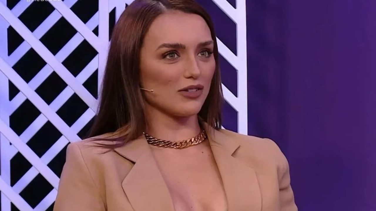 Foto de Rafa Kalimann na apresentação do Rede BBB