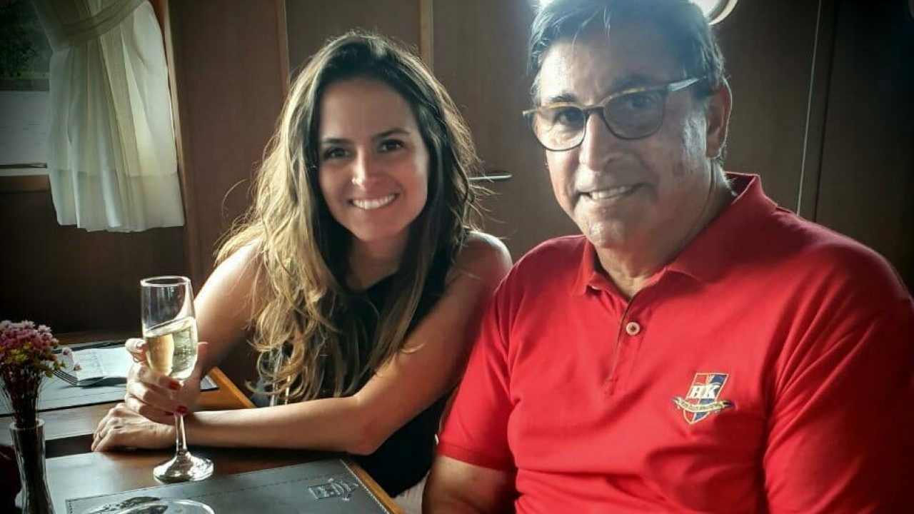 Na foto, Carlos Nascimento está ao lado da repórter Raquel Krähenbühl