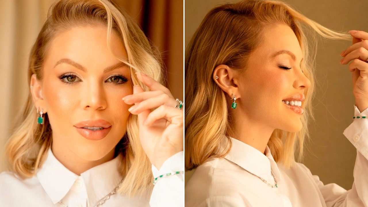 Ravena Hanniely posa com camisa branca e joias verdes em montagem com retrato frontal e perfil sorrindo