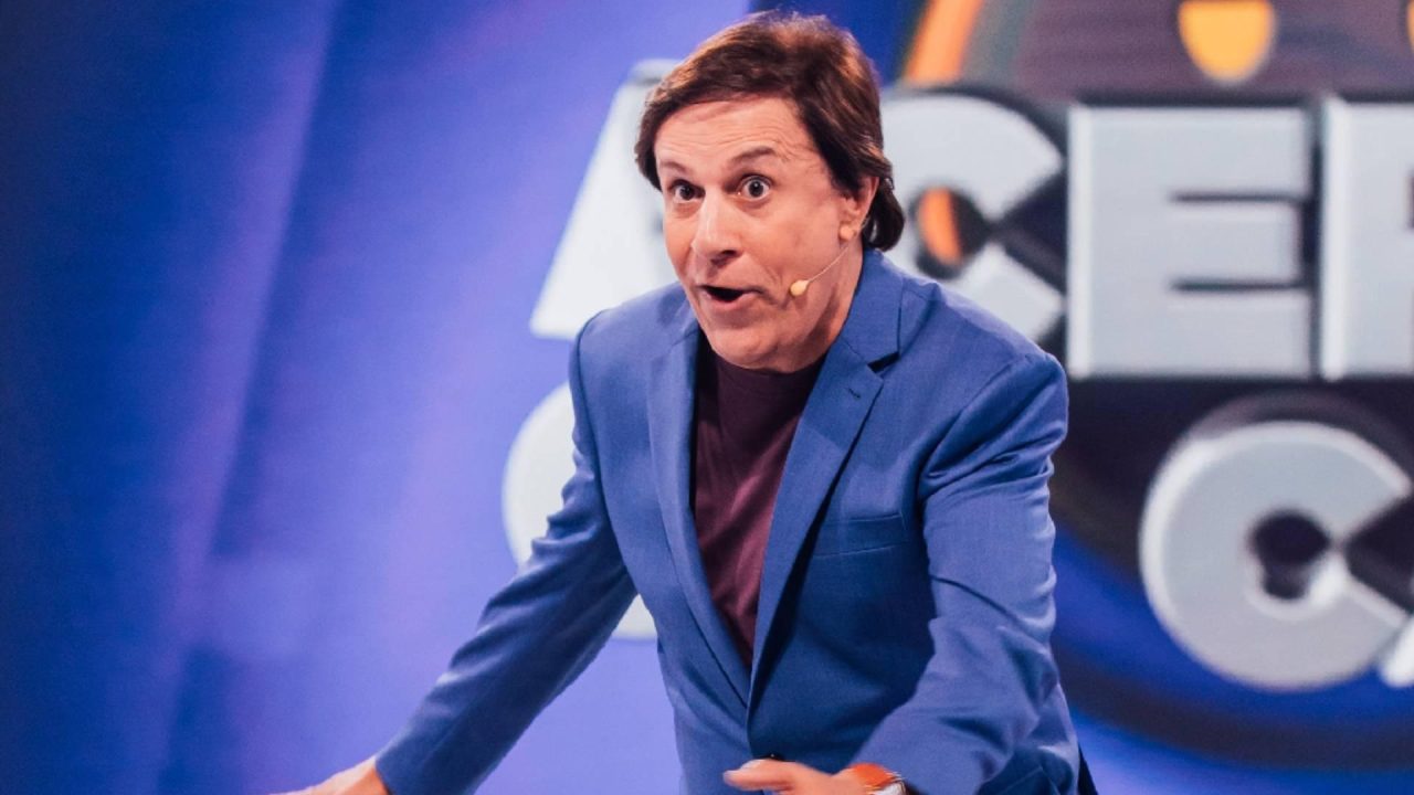Imagem de Tom Cavalcante em programa que comanda na Record