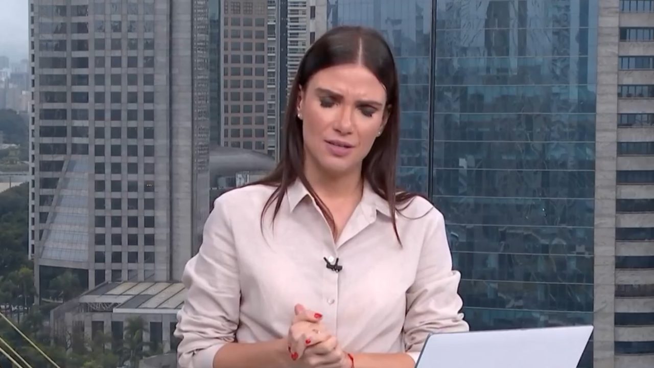 Sabina Simonato se emocionou no jornal da Globo
