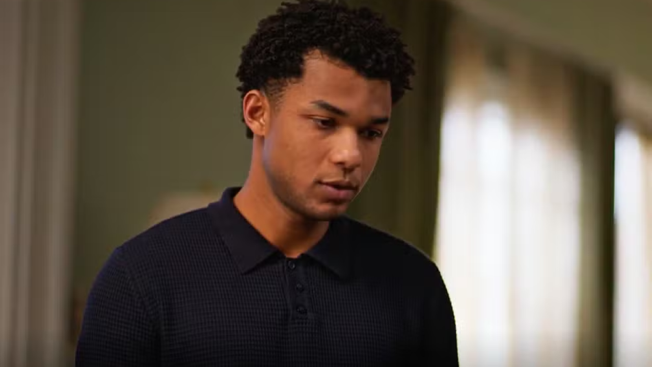 Samuel contrata uma nova babá para cuidar de Sofia em Dona de Mim