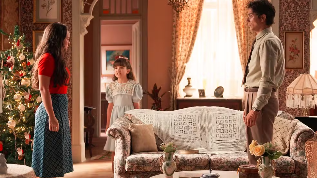 Túlio tenta ajudar o relacionamento de Estela com Míriam em Êta Mundo Melhor!