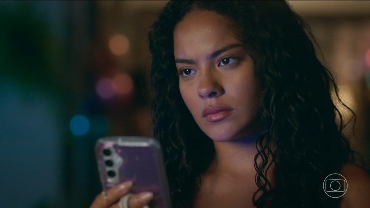 Foto de cena do primeiro capítulo da nova versão de Vale Tudo