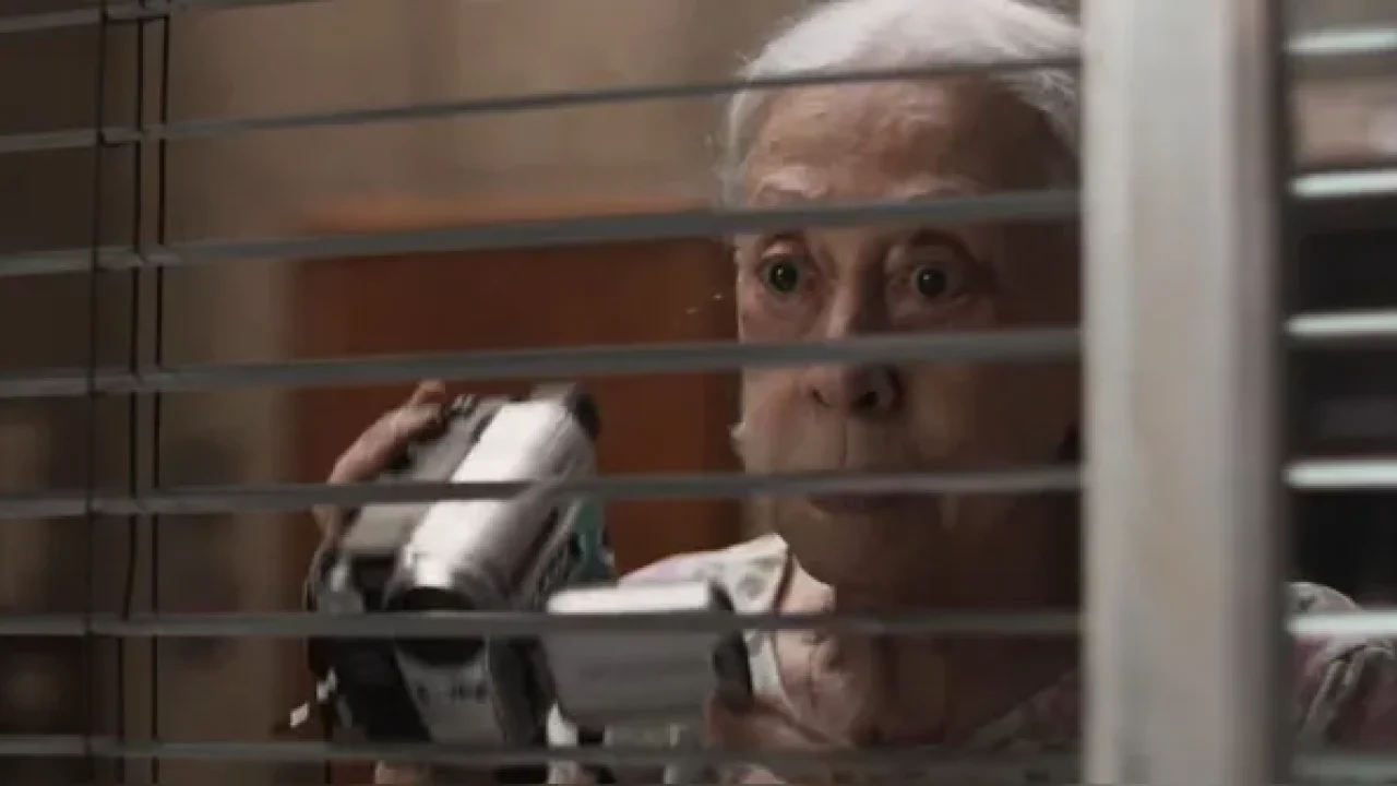 Fernanda Montenegro como Vitória