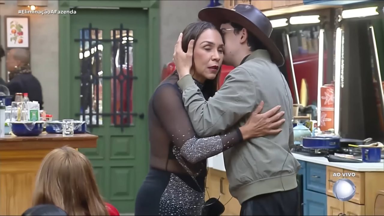 Foto de Yoná Sousa e Dudu Camargo em A Fazenda 17