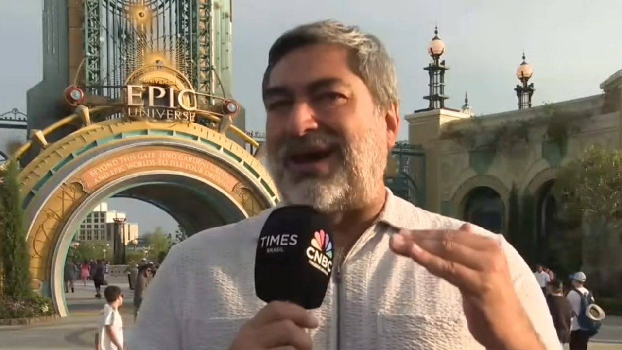 Zeca Camargo no parque da Universal