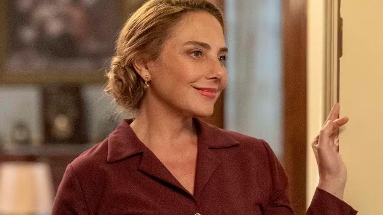 Zulma é atropelada por Sandra e vai parar no hospital em Êta Mundo Melhor!